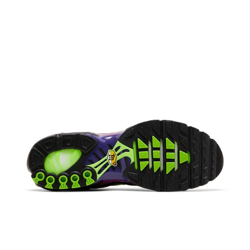 Nike Air Max Plus Rebellious Air Fireberry