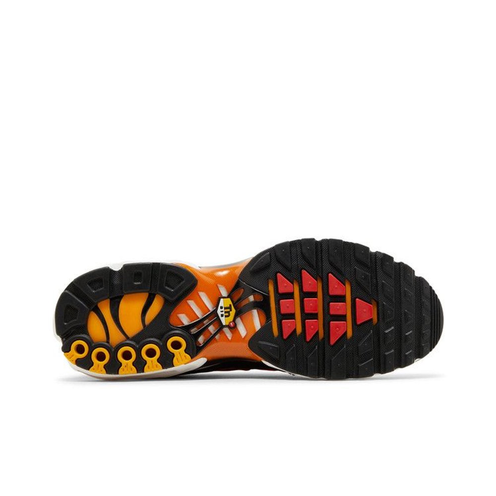Nike Air Max Plus 'Sunset' 2024 – zadní pohled | Purekickz