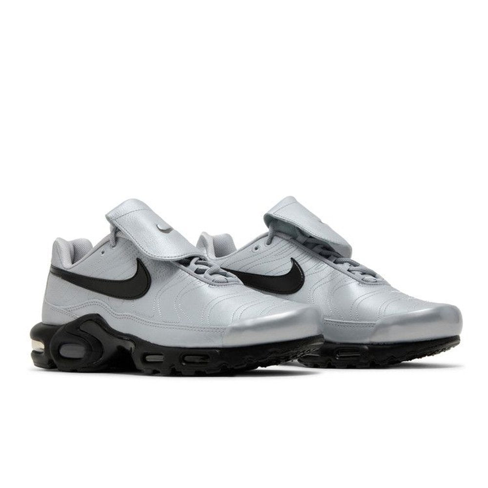 Nike Air Max Plus Tiempo Wolf Grey Black – lifestyle foto | Purekickz