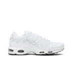 Nike Air Max Plus Triple White – boční pohled | Purekickz
