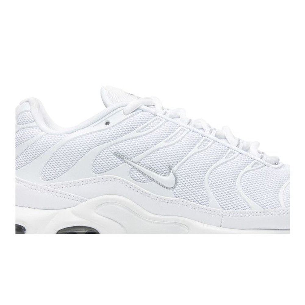 Nike Air Max Plus Triple White – detail | Purekickz