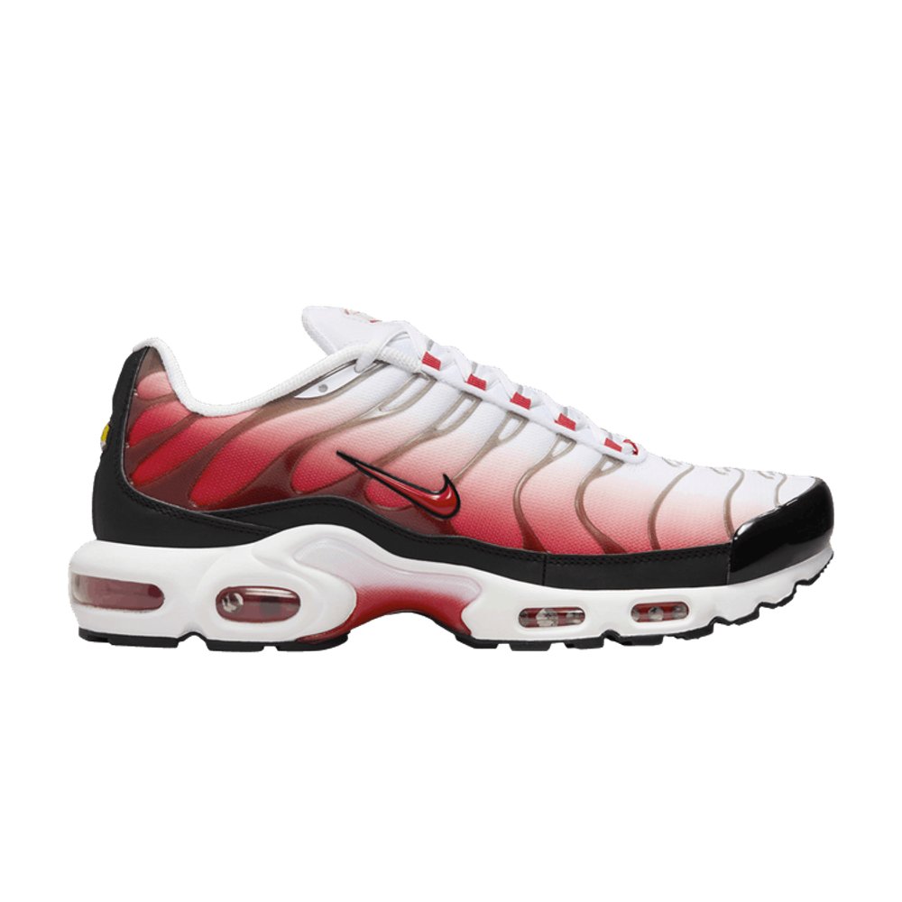 Nike Air Max Plus 'White Black University Red' – boční pohled | Purekickz