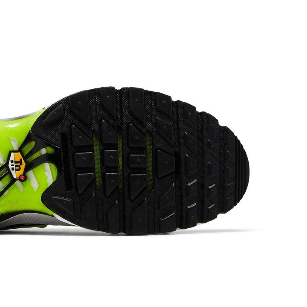 Nike Air Max Plus White Black Volt – pohled shora | Purekickz