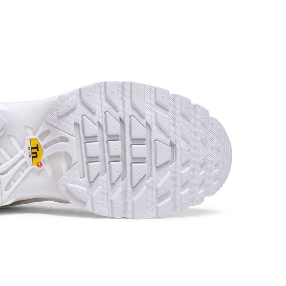 Nike Air Max Plus White Pure Platinum (W) – pohled shora | Purekickz