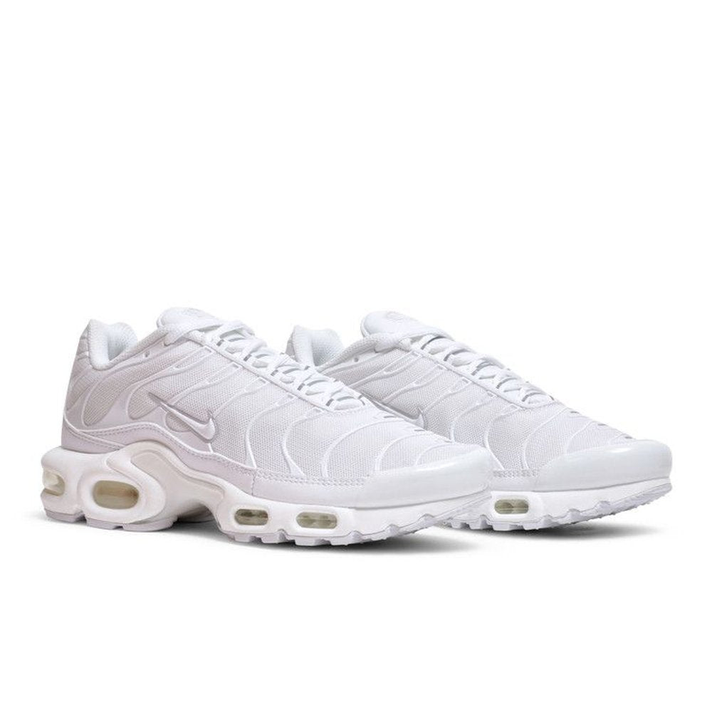 Nike Air Max Plus White Pure Platinum (W) – lifestyle foto | Purekickz