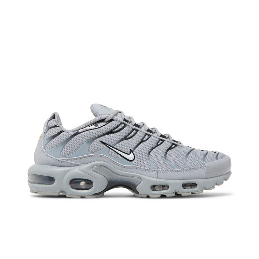 Nike Air Max Plus Wolf Grey – boční pohled | Purekickz