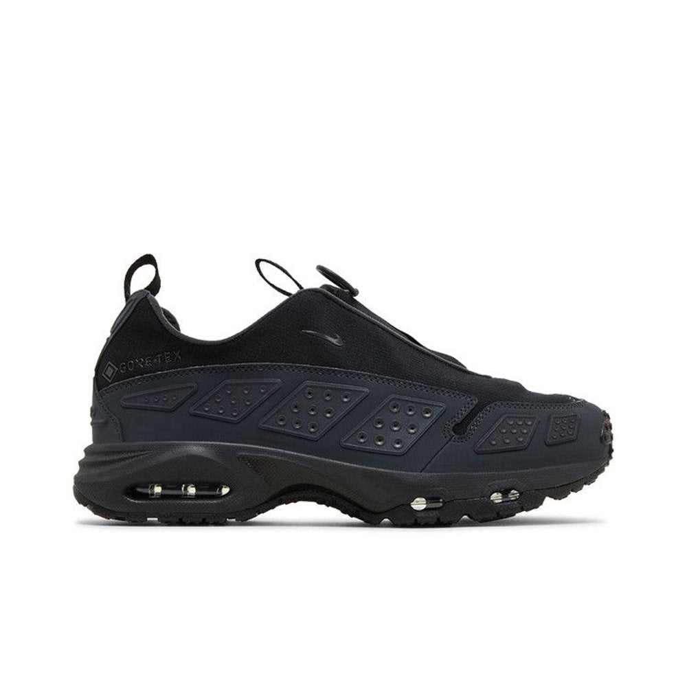 Nike Air Max Sunder Gore-Tex Black Smoke Grey (W) – boční pohled | Purekickz