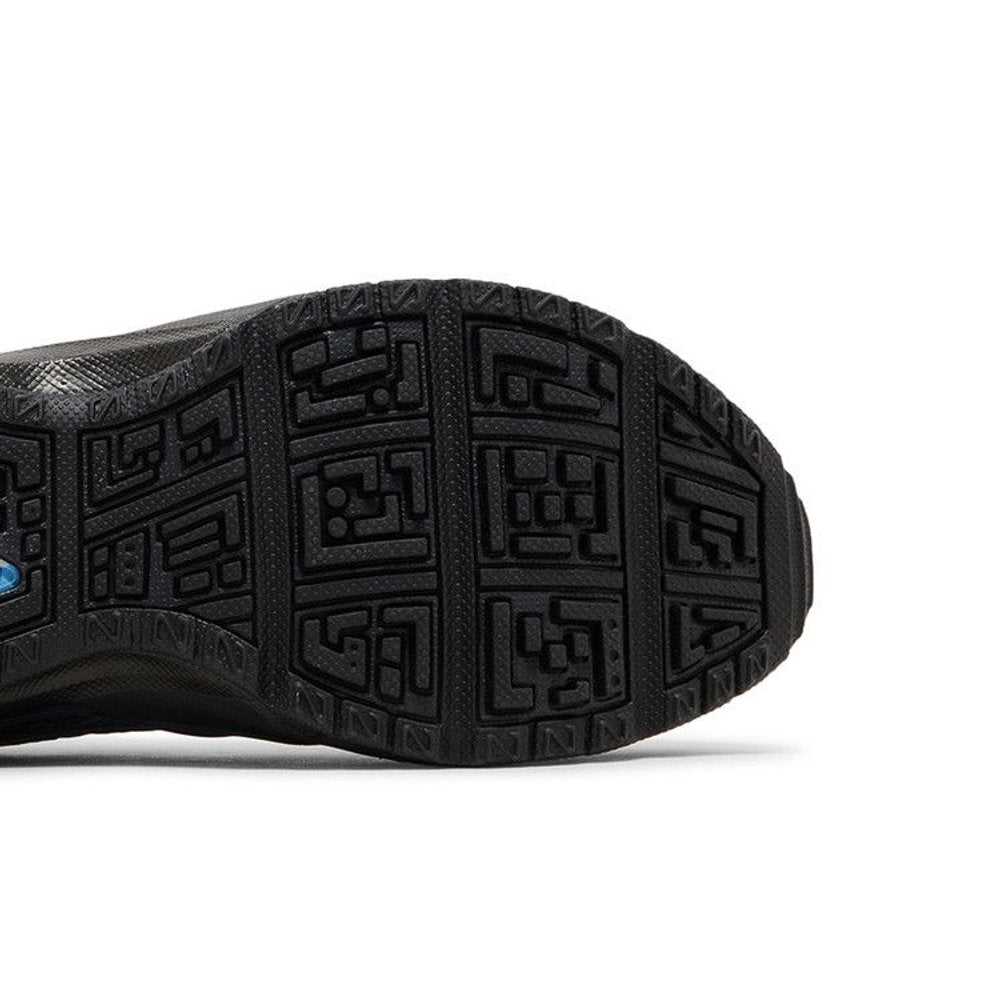 Nike Air Max Sunder Gore-Tex Black Smoke Grey (W) – pohled shora | Purekickz