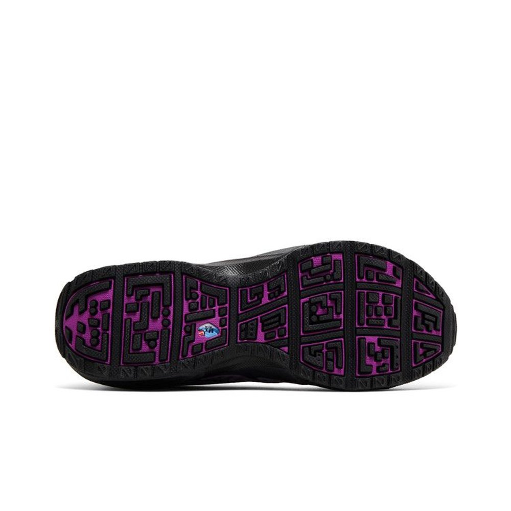 Nike Air Max Sunder Gore-Tex Bold Berry (W) – zadní pohled | Purekickz