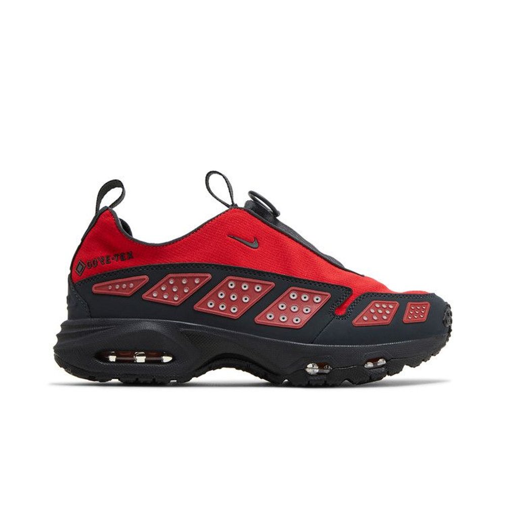 Nike Air Max Sunder Gore-Tex Hyper Crimson (W) – boční pohled | Purekickz