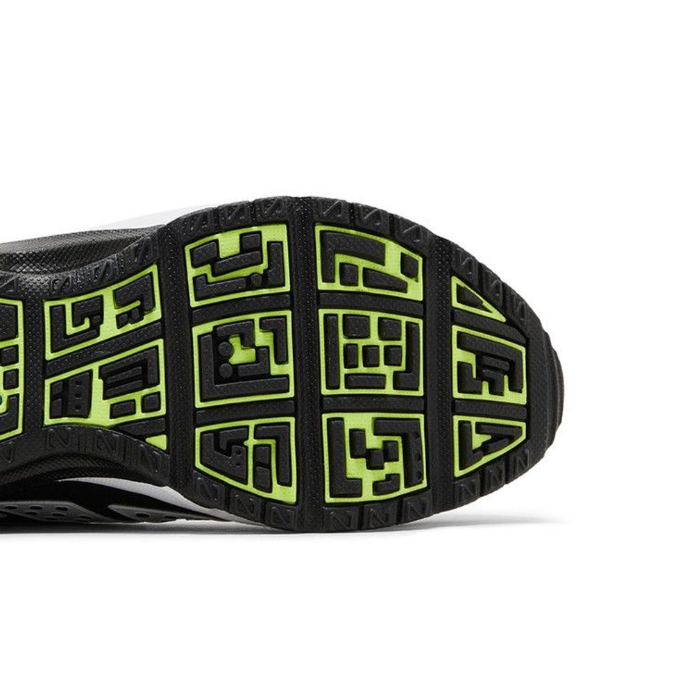 Nike Air Max Sunder Volt Black (Women's) – pohled shora | Purekickz