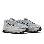 Nike Air Max TL 2.5 Metallic Silver – lifestyle foto | Purekickz