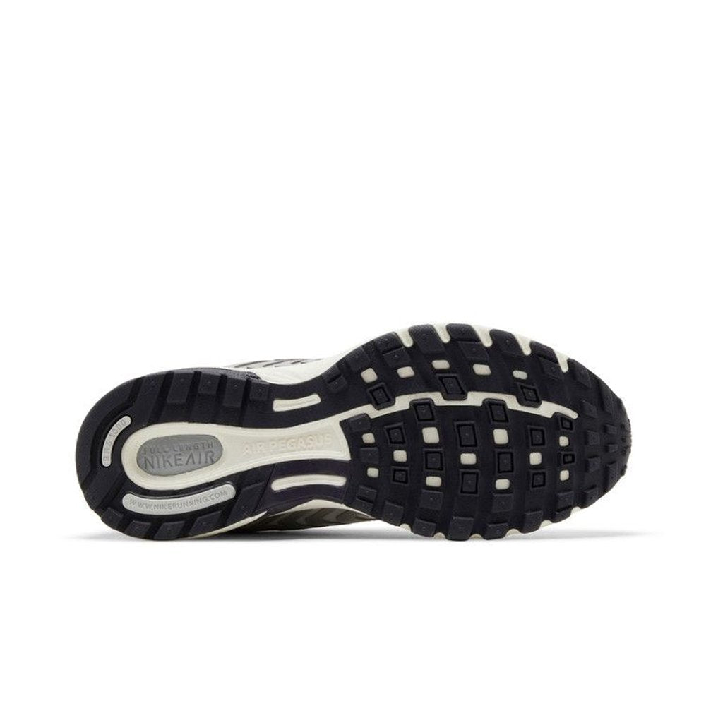 Nike Air Peg 2K5 Chrome (W) – zadní pohled | Purekickz