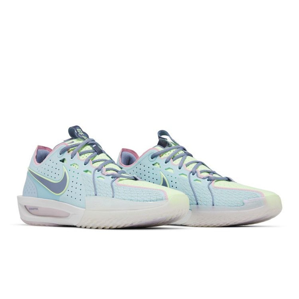 Nike Air Zoom GT Cut 3 Dreamers – lifestyle foto | Purekickz