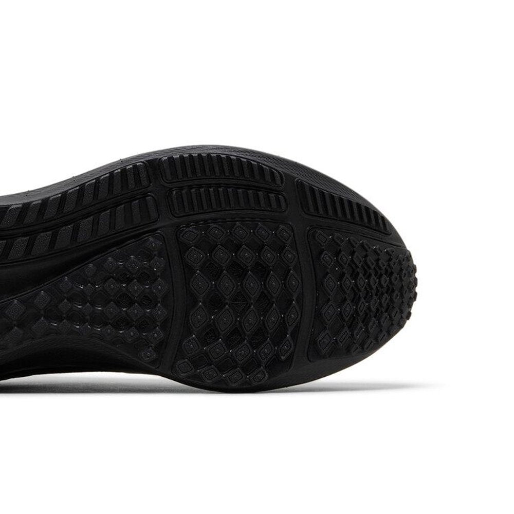 Nike Air Zoom Pegasus 40 Black Anthracite – pohled shora | Purekickz