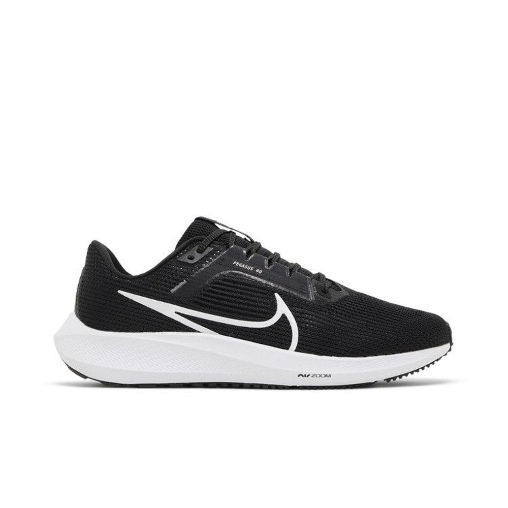 Nike Air Zoom Pegasus 40 Black White – boční pohled | Purekickz