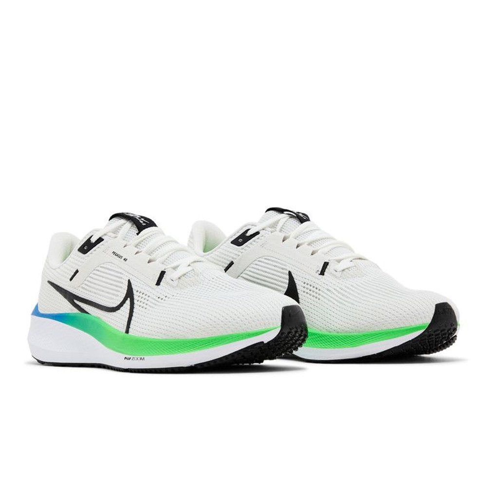 Nike Air Zoom Pegasus 40 Platinum Tint Green Strike – lifestyle foto | Purekickz