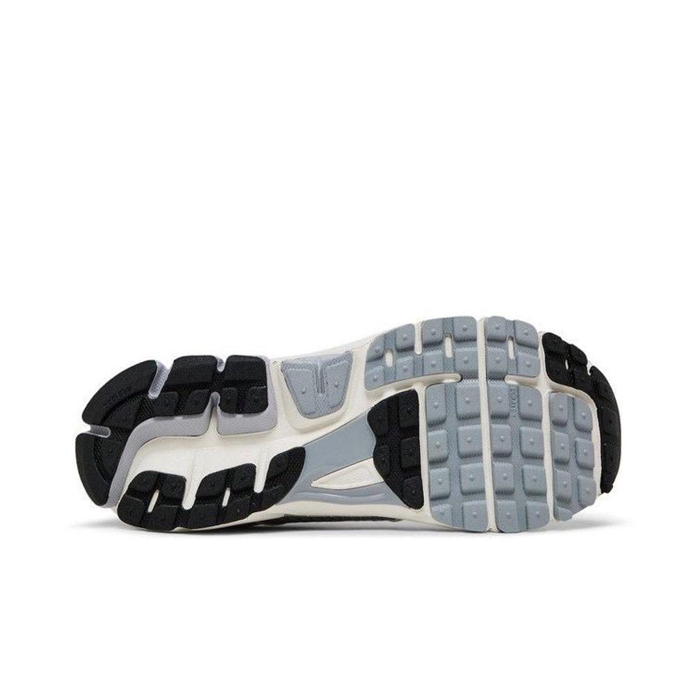 Nike Air Zoom Vomero 5 Pure Platinum Summit White (W) – zadní pohled | Purekickz