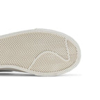 Nike Blazer Low Platform White Black (W) – pohled shora | Purekickz