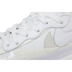Nike Blazer Low sacai White Patent Leather – pohled 10 | Purekickz