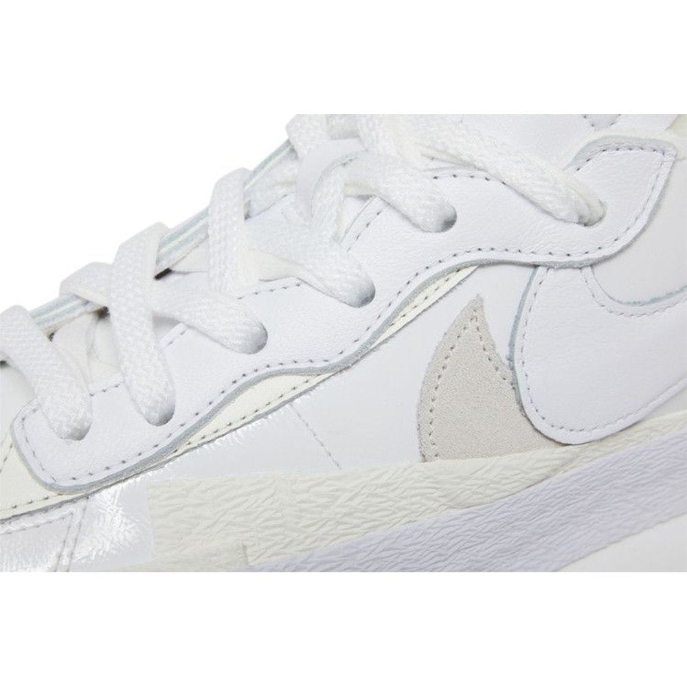 Nike Blazer Low sacai White Patent Leather – pohled 10 | Purekickz