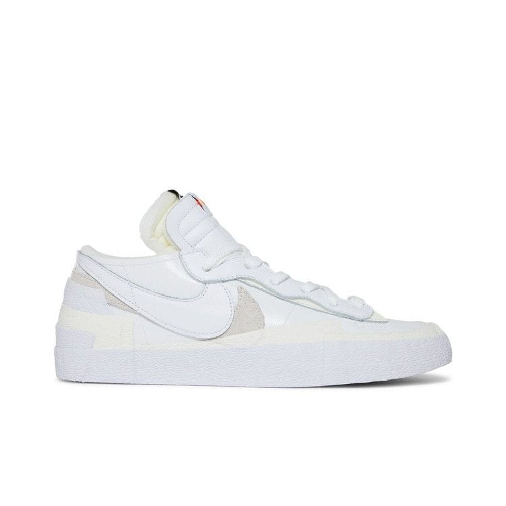 Nike Blazer Low sacai White Patent Leather – boční pohled | Purekickz