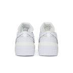 Nike Blazer Low sacai White Patent Leather – podrážka | Purekickz