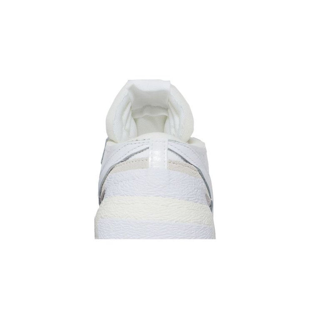 Nike Blazer Low sacai White Patent Leather – detail materiálu | Purekickz