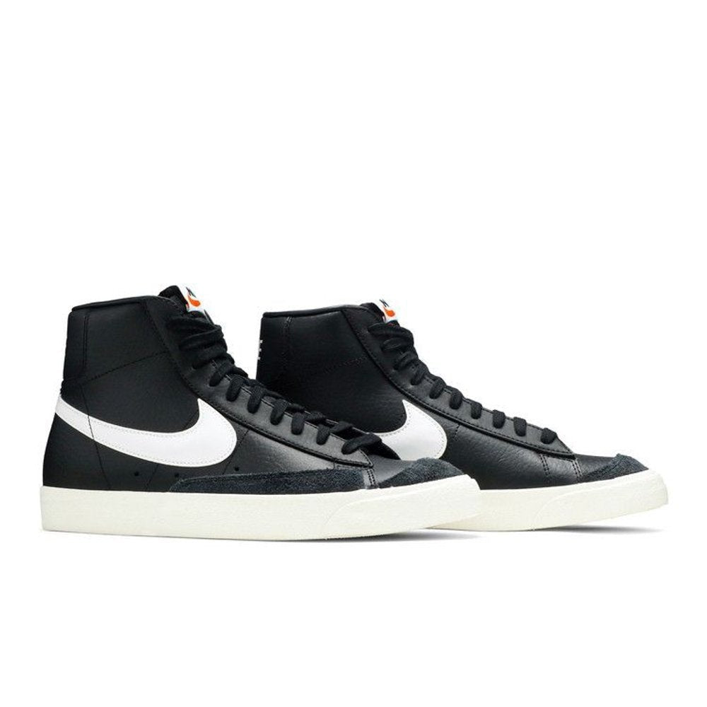 Nike Blazer Mid 77 Vintage Black Sail – lifestyle foto | Purekickz