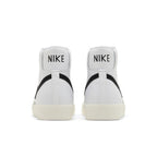 Nike Blazer Mid 77 Vintage White Black – podrážka | Purekickz