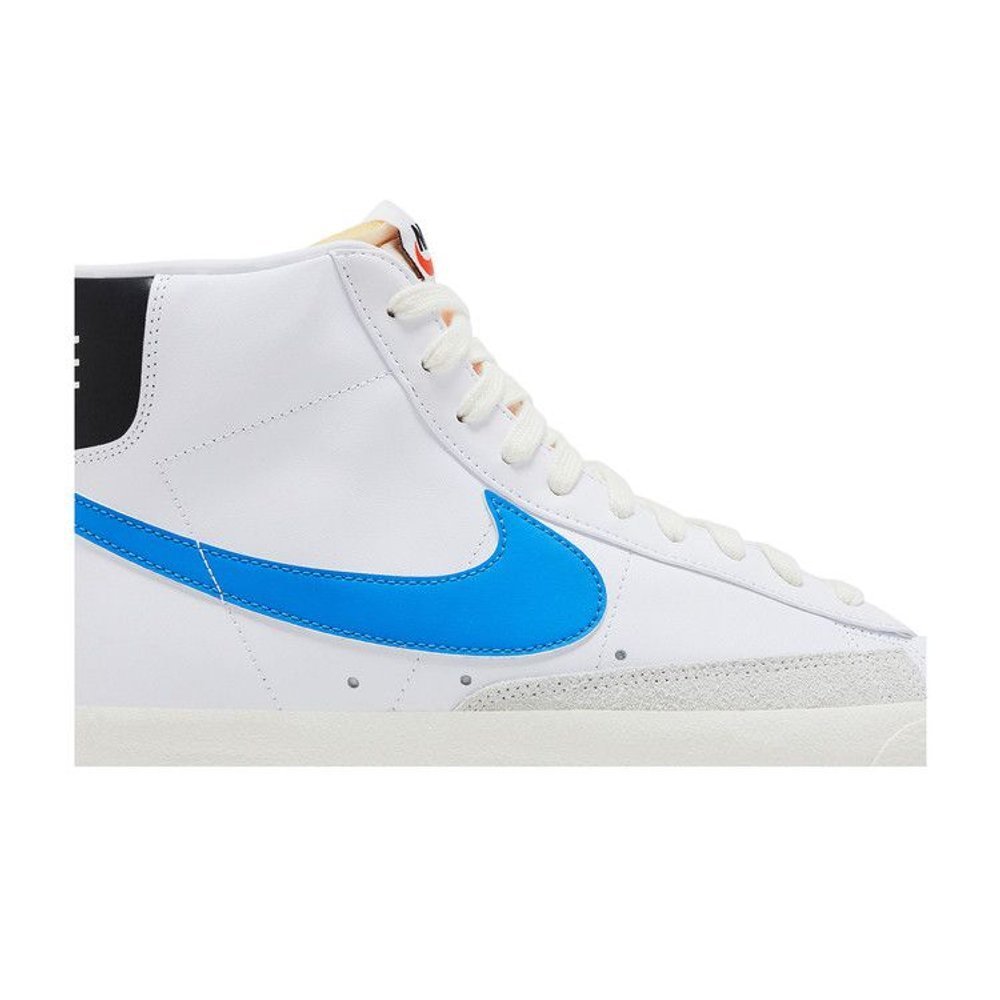 Nike Blazer Mid 77 Vintage White Light Photo Blue Black Sail – detail | Purekickz