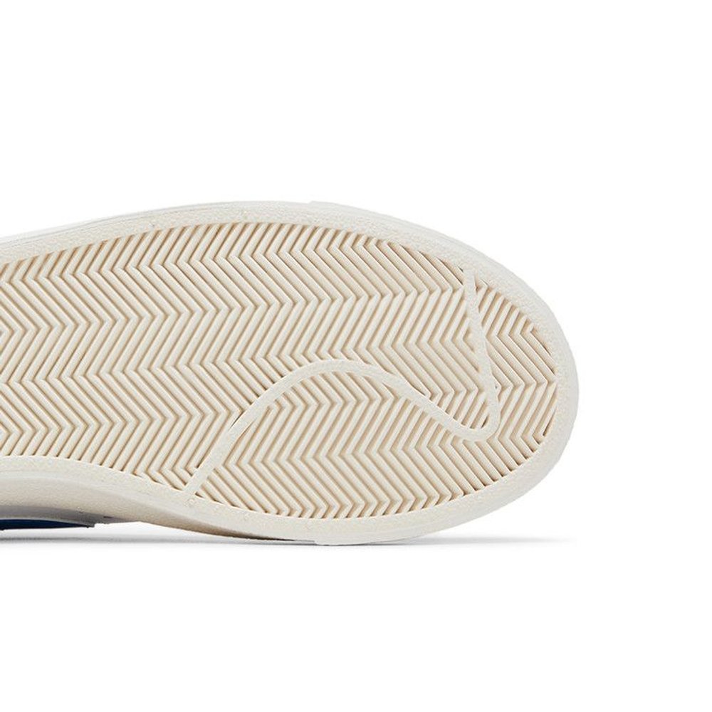 Nike Blazer Mid 77 Vintage White Light Photo Blue Black Sail