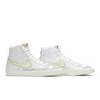 Nike Blazer Mid 77 White Barely Volt (W) – lifestyle foto | Purekickz