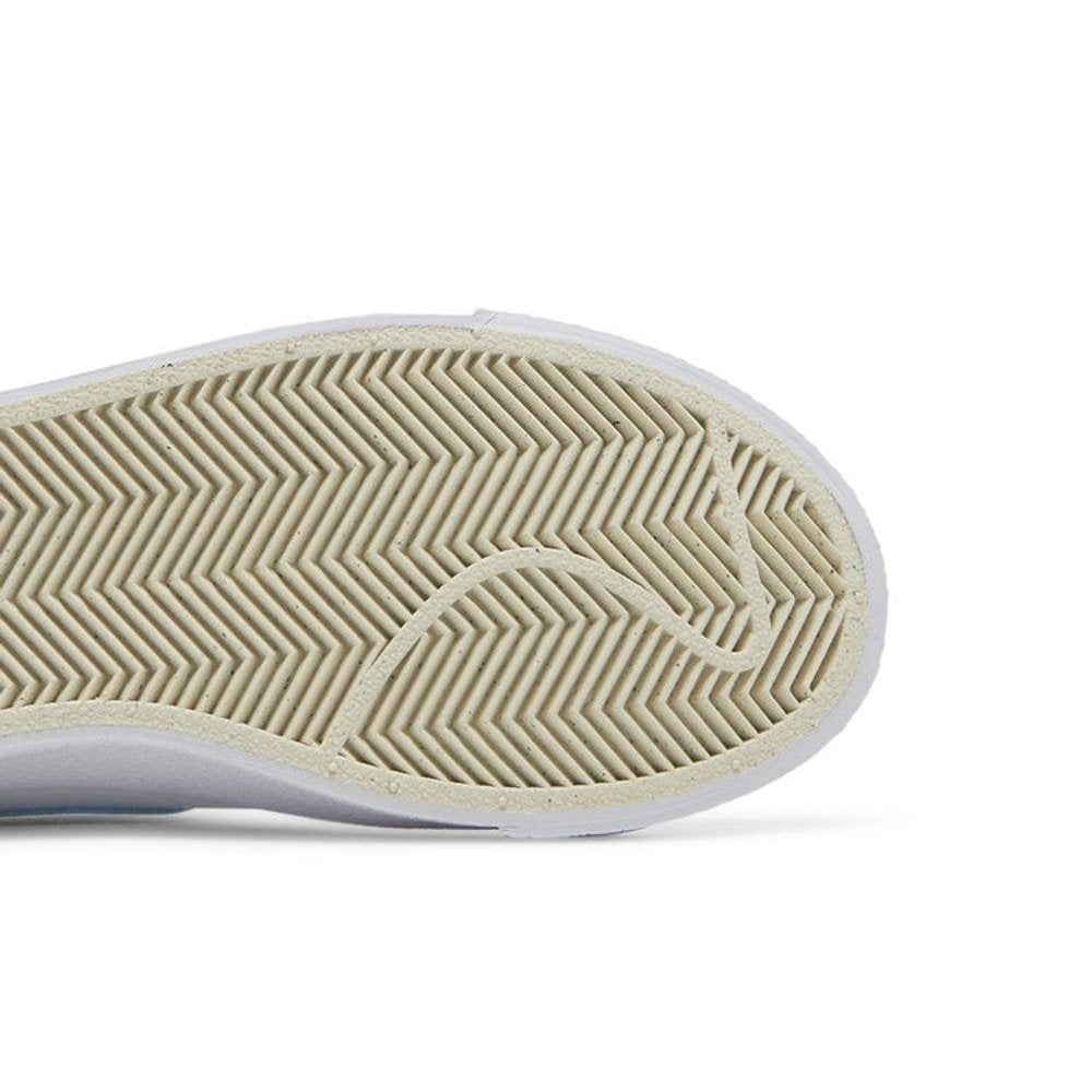 Nike Blazer Mid 77 White Laser Blue – pohled shora | Purekickz