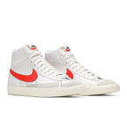 Nike Blazer Mid '77 White Red – lifestyle foto | Purekickz
