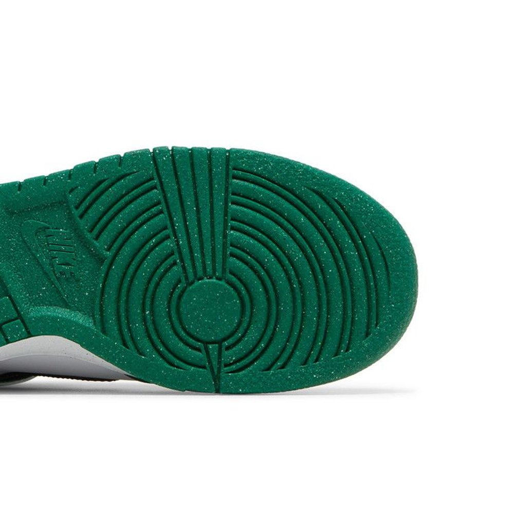 Nike Dunk High Celtics (GS) – pohled shora | Purekickz