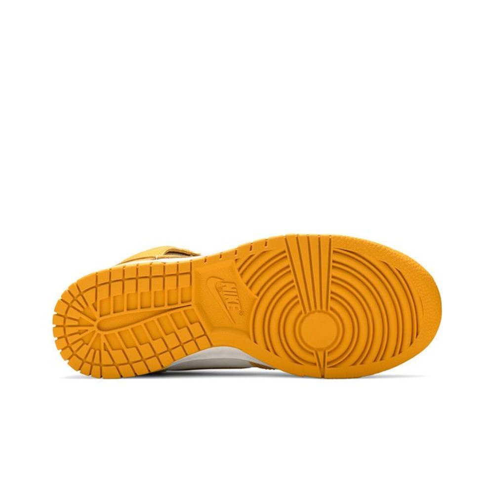 Nike Dunk High Dark Sulfur – zadní pohled | Purekickz