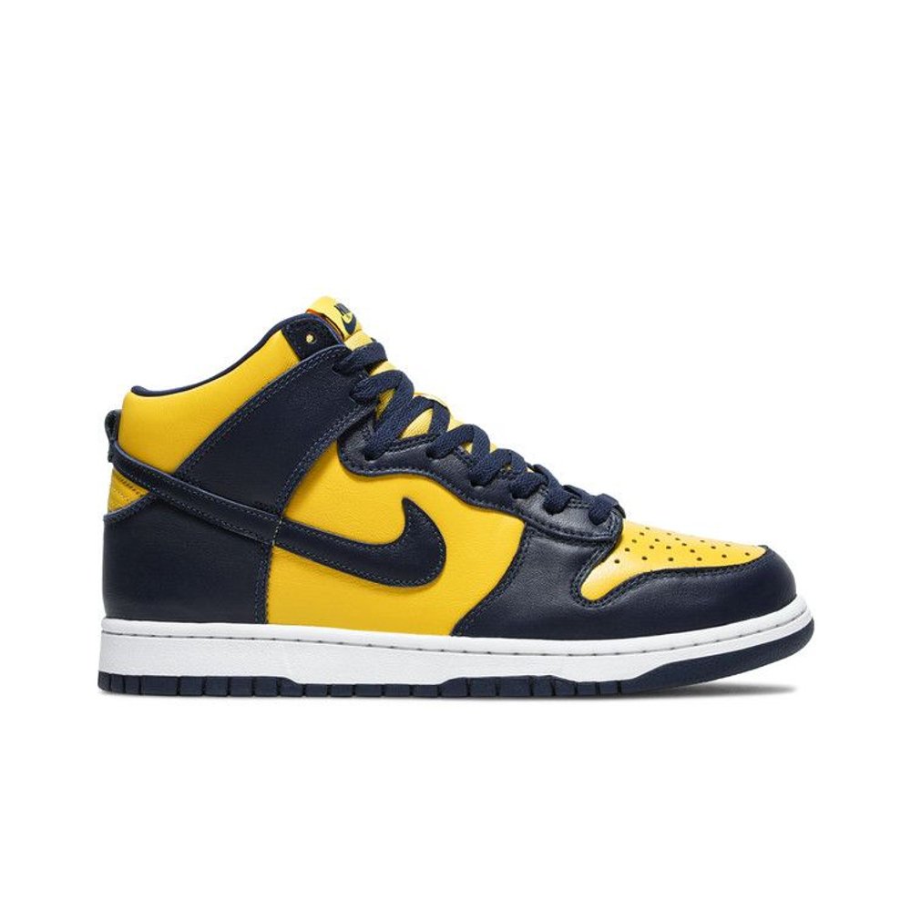 Nike Dunk High Michigan (2020) – boční pohled | Purekickz