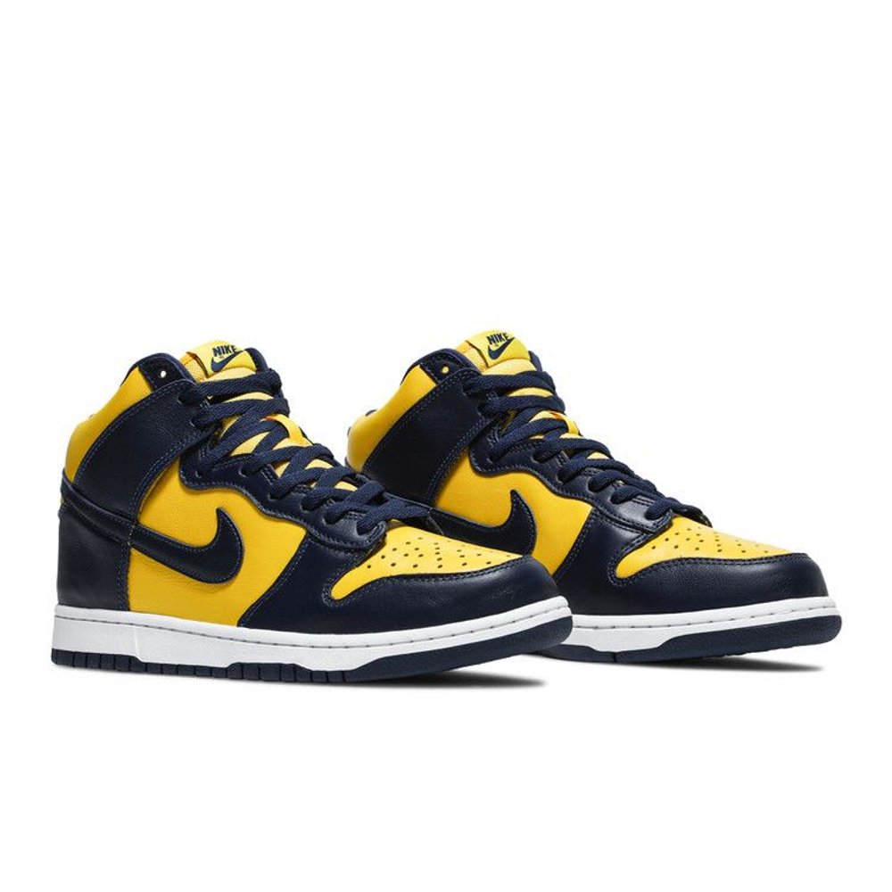 Nike Dunk High Michigan (2020) – lifestyle foto | Purekickz