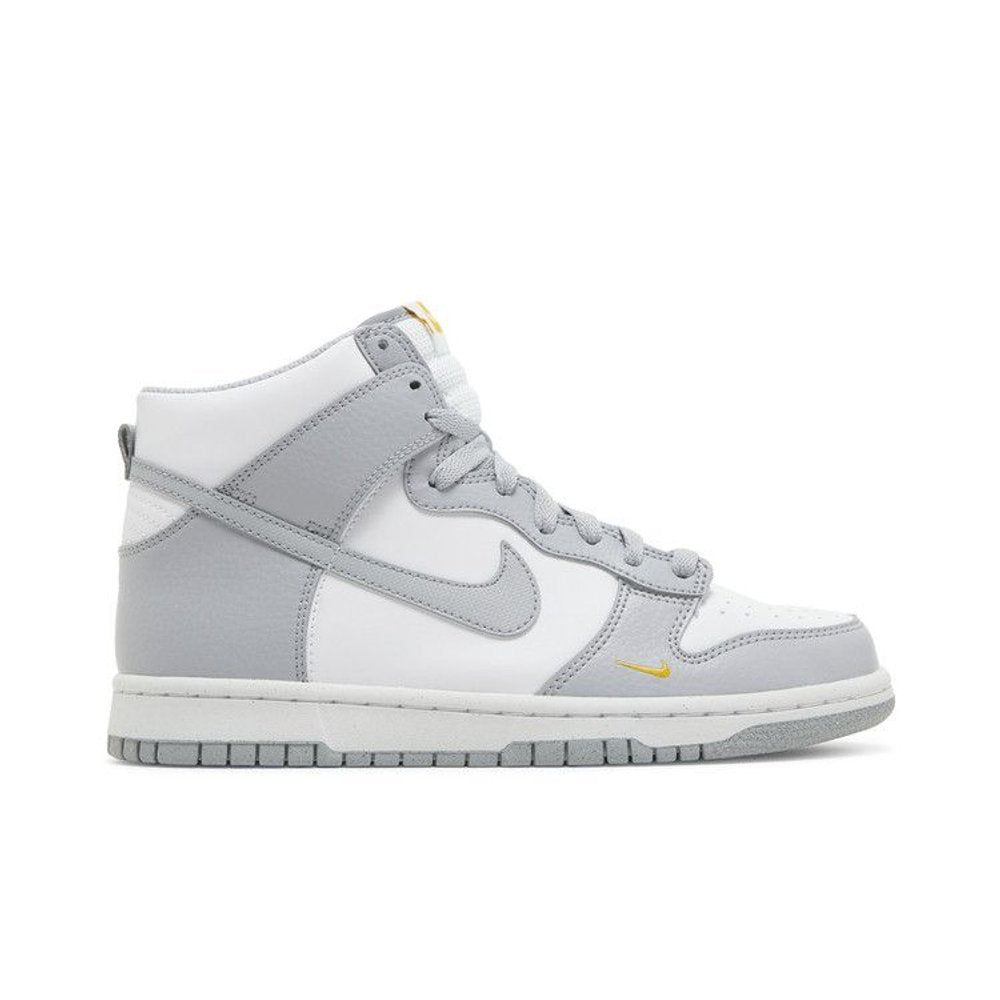 Nike Dunk High Next Nature Wolf Grey Marigold (GS) – boční pohled | Purekickz