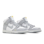Nike Dunk High Next Nature Wolf Grey Marigold (GS) – lifestyle foto | Purekickz