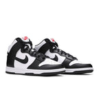 Nike Dunk High Panda (2021) – lifestyle foto | Purekickz