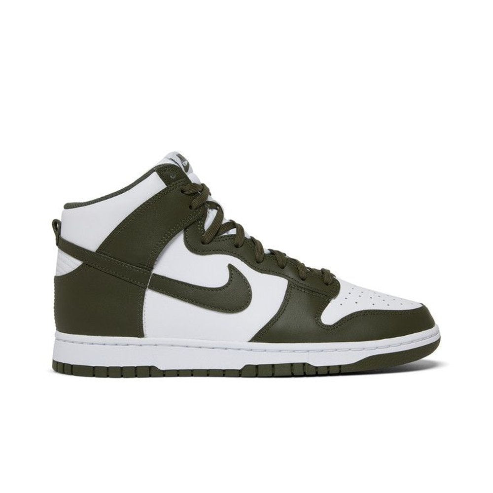 Nike Dunk High Retro Cargo Khaki (2021) – boční pohled | Purekickz