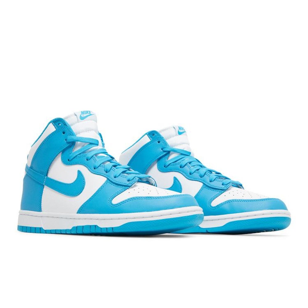 Nike Dunk High Retro Laser Blue – lifestyle foto | Purekickz