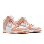 Nike Dunk High Salmon (W) – lifestyle foto | Purekickz