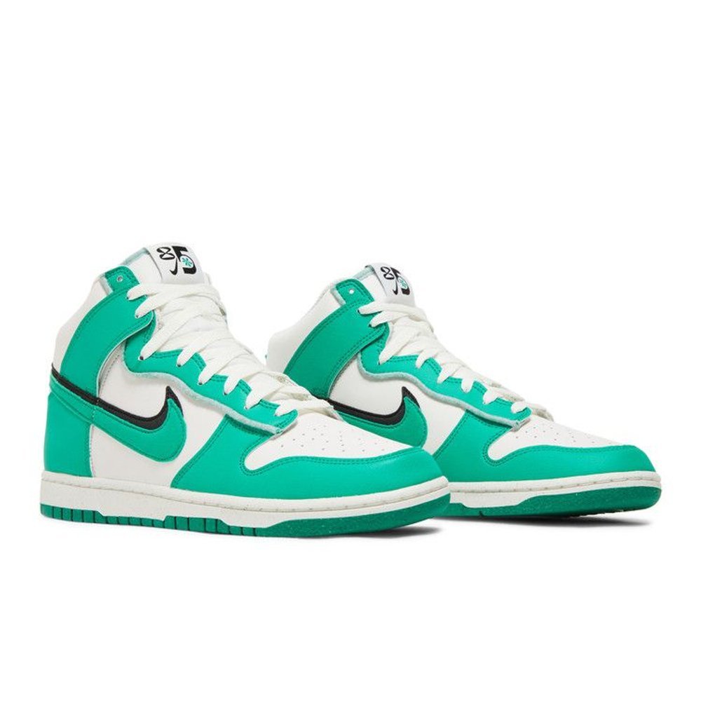 Nike Dunk High SE Stadium Green – lifestyle foto | Purekickz