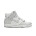Nike Dunk High Vast Grey (GS) – boční pohled | Purekickz