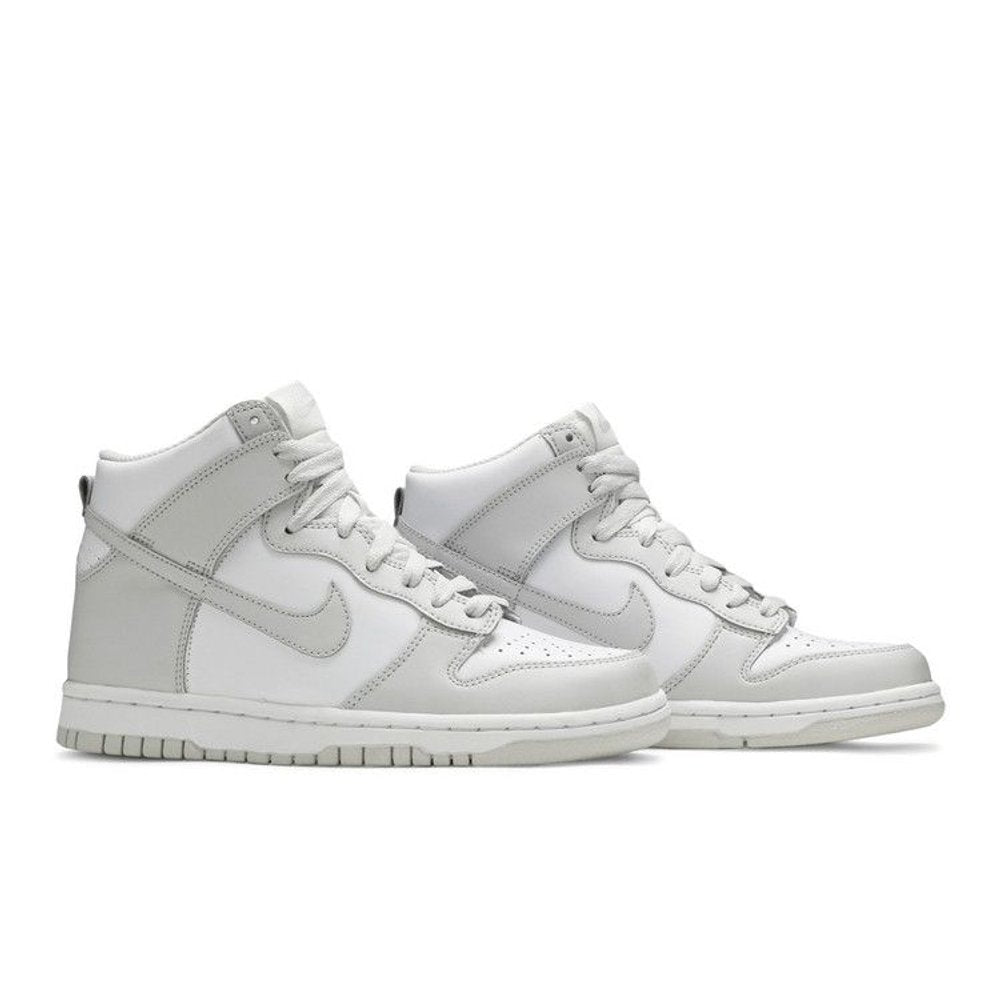 Nike Dunk High Vast Grey (GS) – lifestyle foto | Purekickz