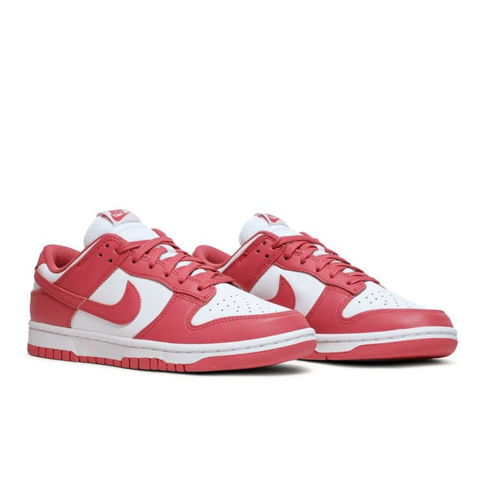 Nike Dunk Low Archeo Pink (W) – lifestyle foto | Purekickz
