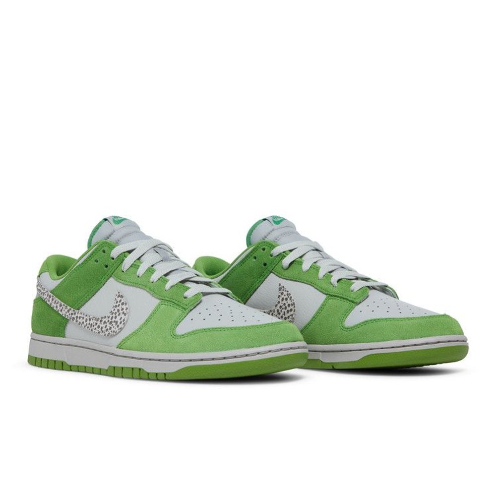 Nike Dunk Low AS Safari Swoosh Chlorophyll – lifestyle foto | Purekickz